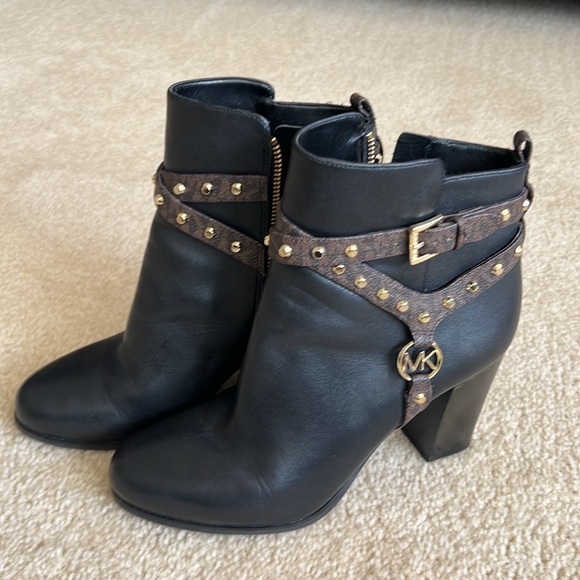 Michael Kors Preston studded leather boots - Picture 2 of 7